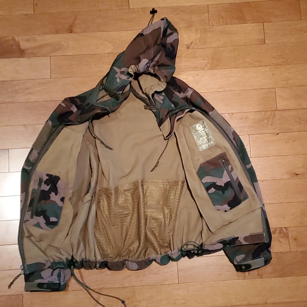 Large thin winter jacket - Picture 2 of 3
